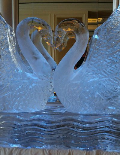 Ice Sculptures 014 Double Swans