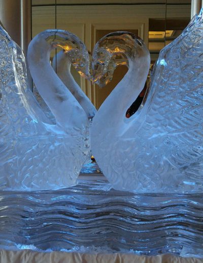 Ice Sculptures 014 Double Swans